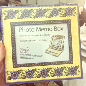 Beautiful memo box